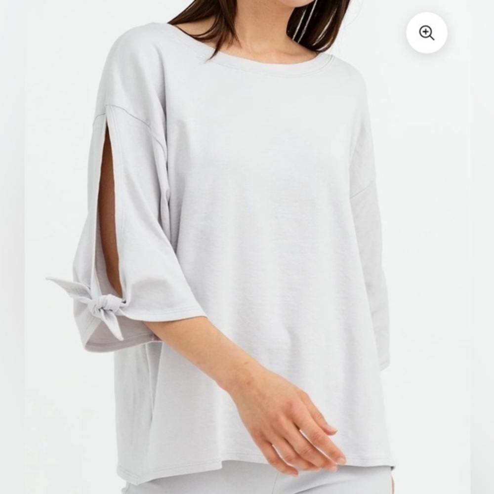 Jarbo 0/SM BOATNECK TIE-SLEEVE TOP‎ IN PIMA
COTTON STRETCH jersey knit solid